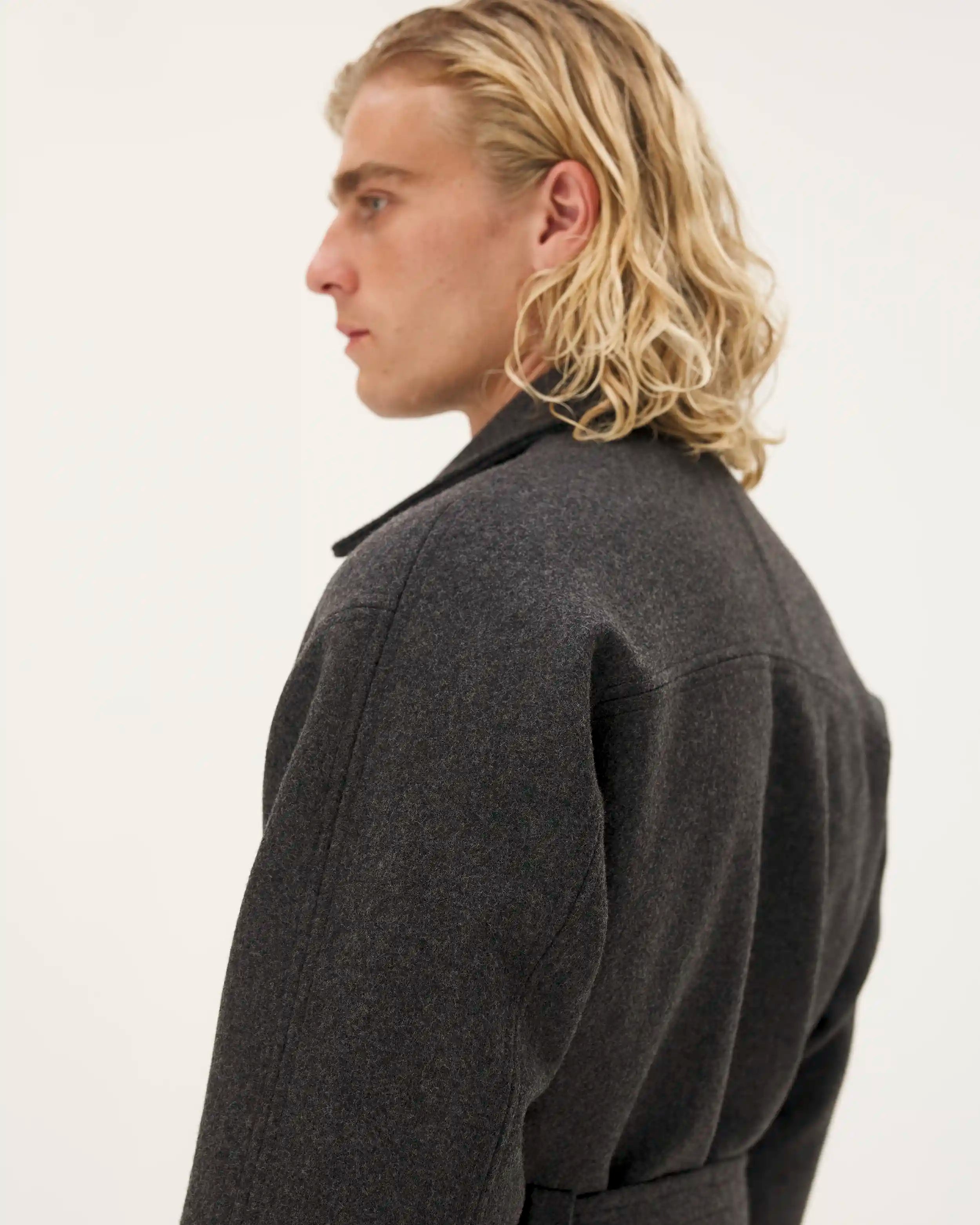 Sarvik Anthracite, manteau en laine NOYOCO, detail