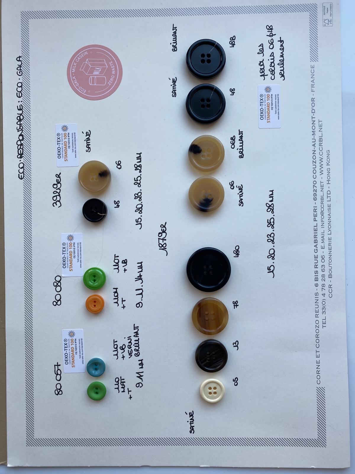 Eco-Gala milk-casein button sample board presented by Brochot